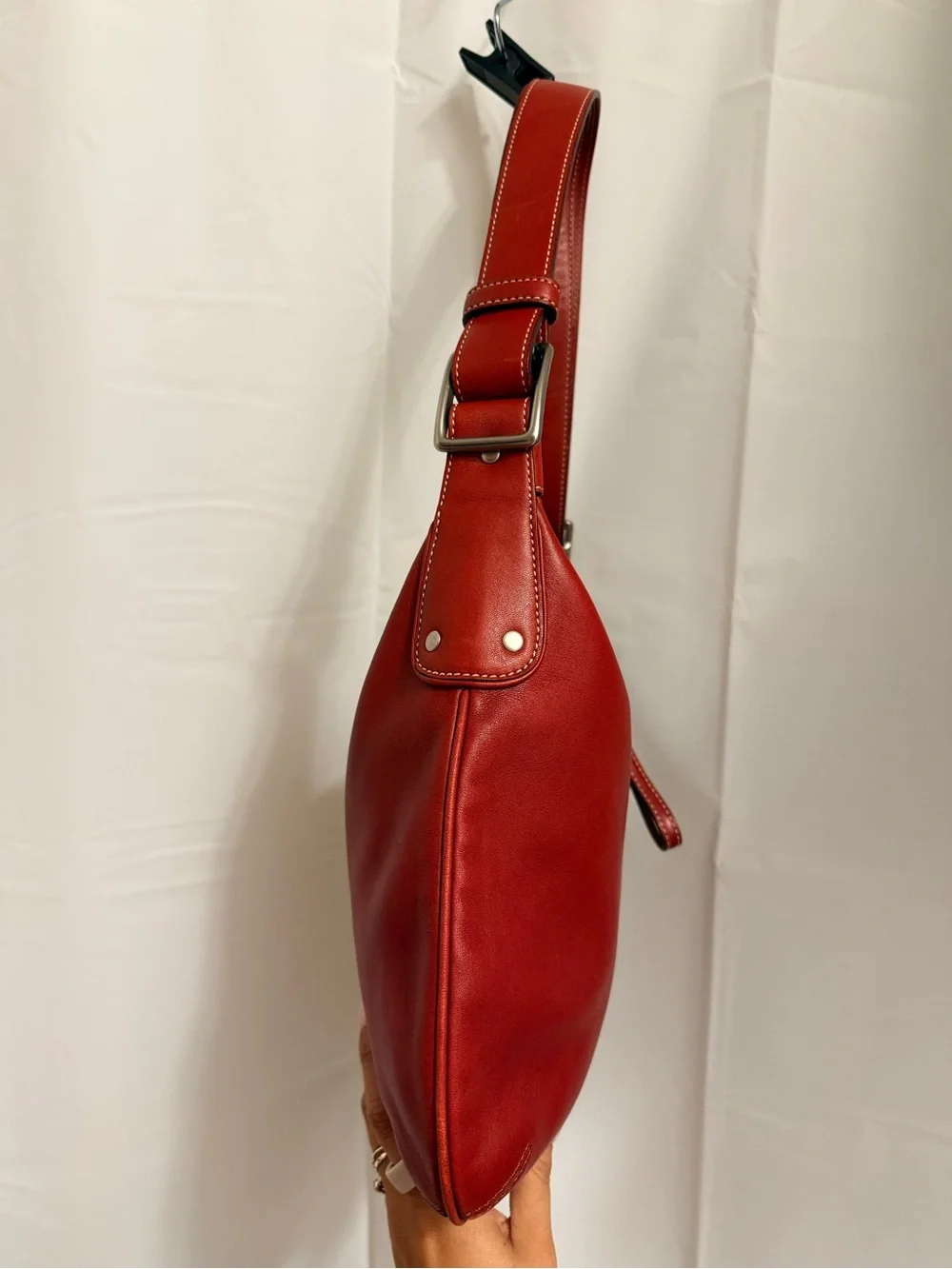 Vintage Coach Red Leather Shoulder Bag - Women